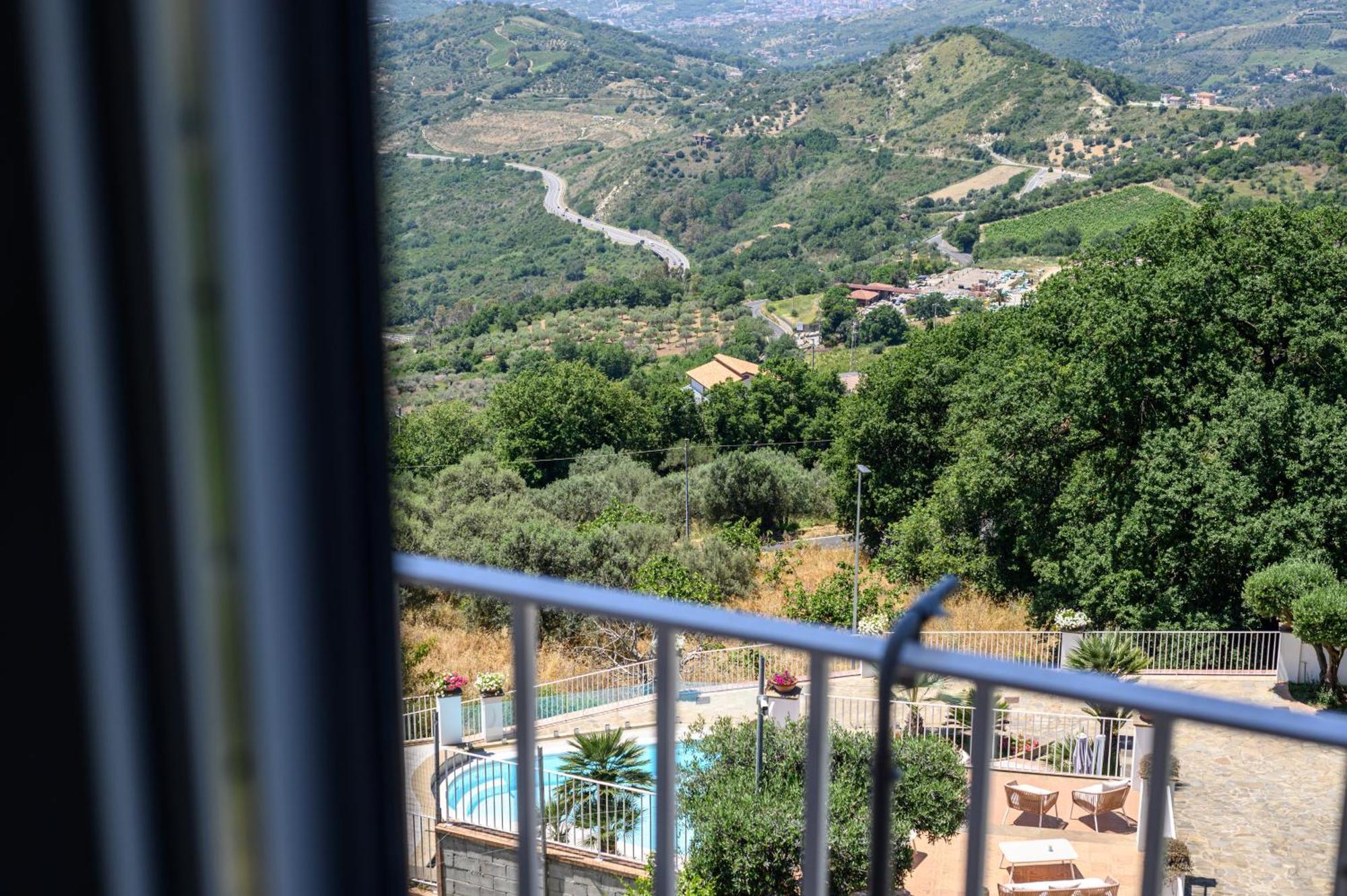 Palazzo Gargano Hotel Prignano Cilento Exterior photo